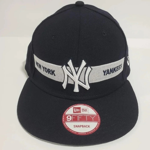 New York Yankees  New Era 9Fifty Navy Blue Mens Snapback Hat - Picture 1 of 5